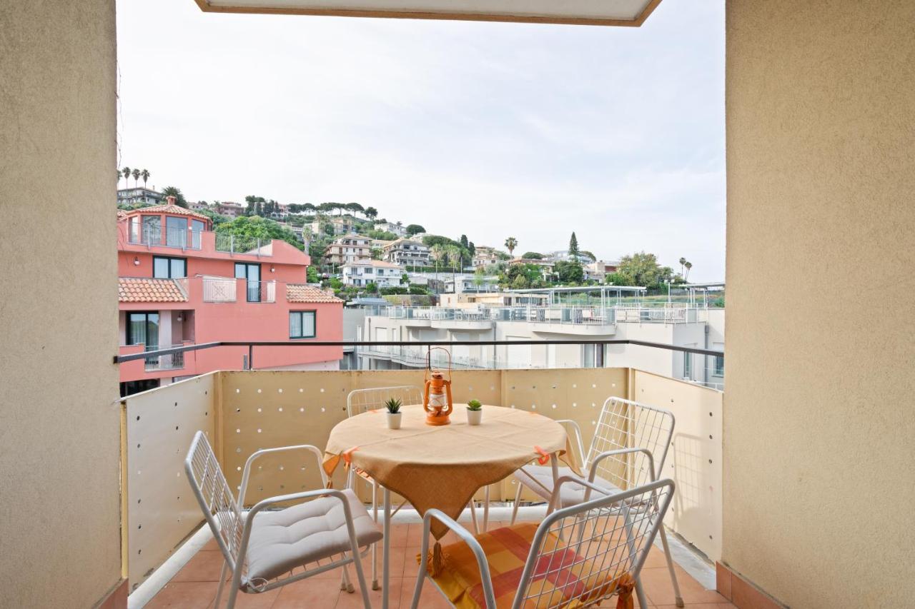Aci Castello Seaview Apartment With Parking ภายนอก รูปภาพ